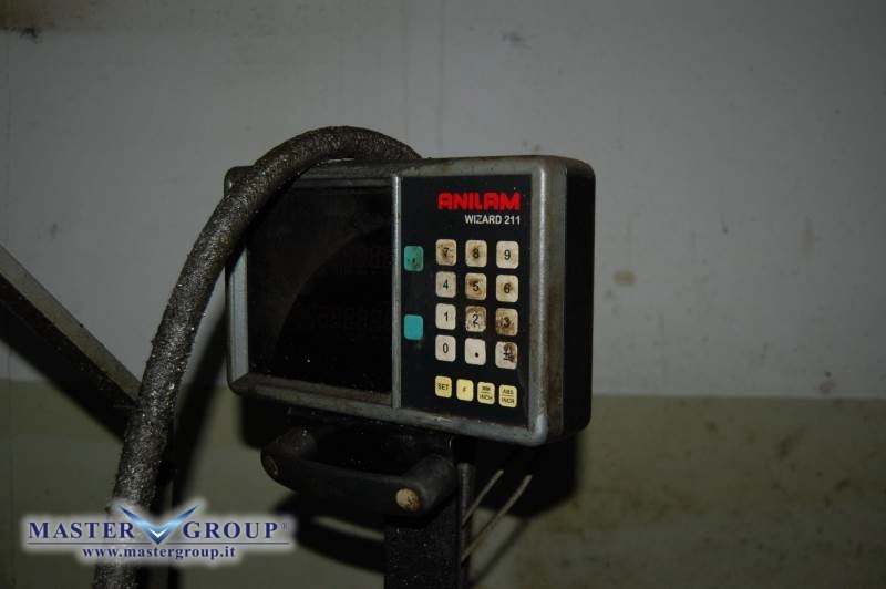 - USED - CONVENTIONAL LATHE WITH DIGITAL READOUT SYSTEM FOR 2 AXIS  CMT - URSUS 250