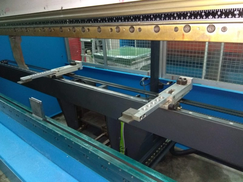 PRESSE-PLIEUSE CNC SYNCHRONISÉE À 6 AXES -D'OCCASION -  FINN POWER - E-BRAKE 100/3100 TS1