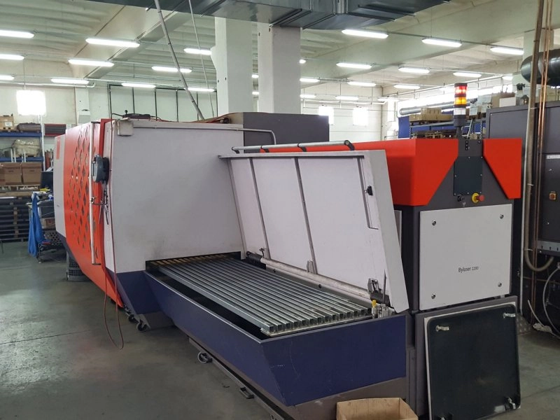 - USED - CO2 LASER CUTTING MACHINE   BYSTRONIC - BYVENTION 3015