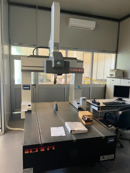 MACCHINA DI MISURA 3D - USATA - HEXAGON - IOTA1203