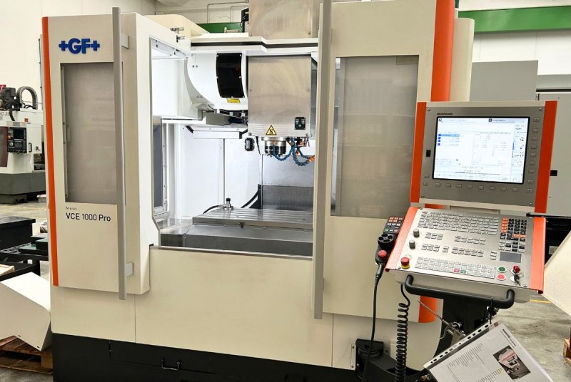 CENTRO DI LAVORO VERTICALE 3 ASSI - USATO - MIKRON - VCE 1000 PRO