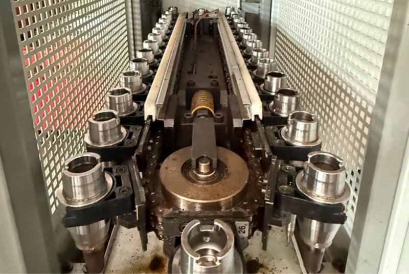 - USED - 5-AXIS BRIDGE-TYPE VERTICAL MACHINING CENTRE     FPT - STINGER