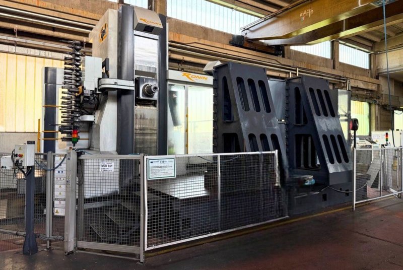 FRESATRICE CNC A MONTANTE MOBILE - USATA - FPT - RONIN EVO