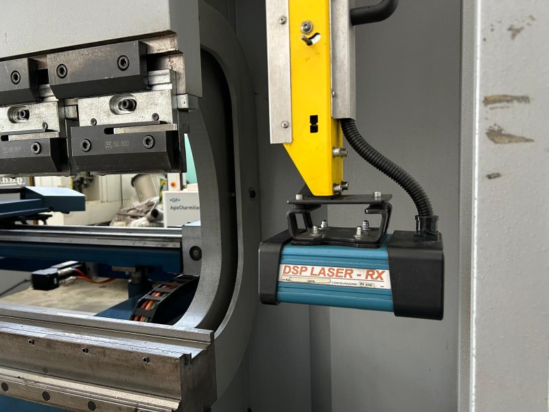 PIEGATRICE CNC SINCRONIZZATA A 7 ASSI CON BOMBATURA IDRAULICA - USATA - GADE - PS-C 3120