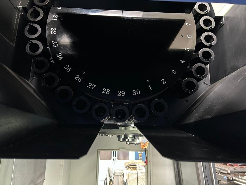 CENTRO DI LAVORO VERTICALE 3 ASSI - USATO - DOOSAN - DNM 6700