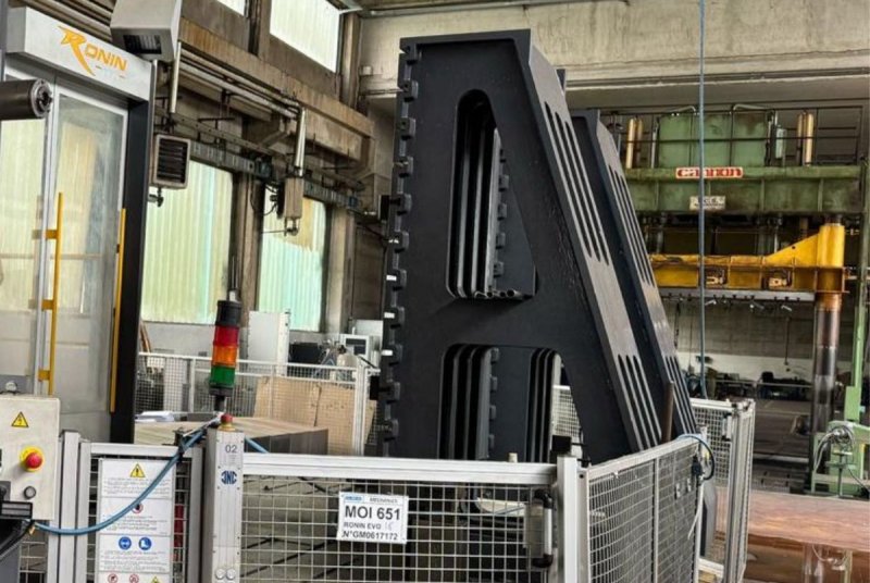 . N.2 SQUADRE DA FRESA - USATE - / - /