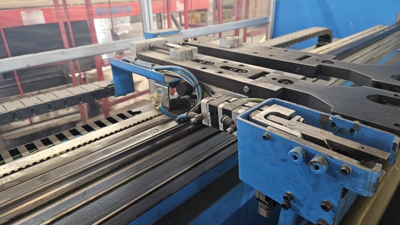 - USED - 7-AXIS ELECTRICAL CNC PRESS BRAKE PRIMA POWER - EP 1030