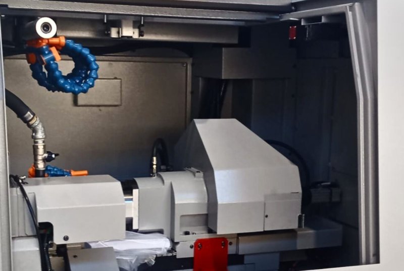 -NEW - 8-AXIS SLIDING HEADSTOCK LATHE WITH BAR FEEDER WECO - S 206E- II