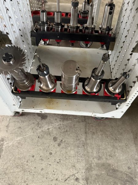 LOT DE N.700 PORTE-OUTILS ISO 50 DIN - D'OCCASION - / - /