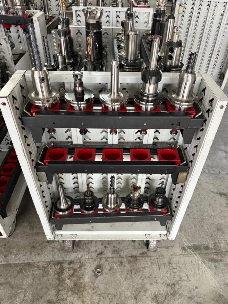 LOT DE N.700 PORTE-OUTILS ISO 50 DIN - D'OCCASION - / - /