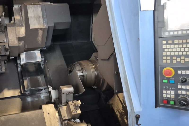 - USED - 7-AXIS TWIN-SPINDLE CNC LATHE DOOSAN - PUMA TT2500 SY