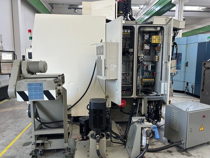 - USED - 3-AXIS TRAVELLING COLUMN VERTICAL MACHINING CENTRE  VICTOR TAICHUNG - Vc-205 - Fanuc