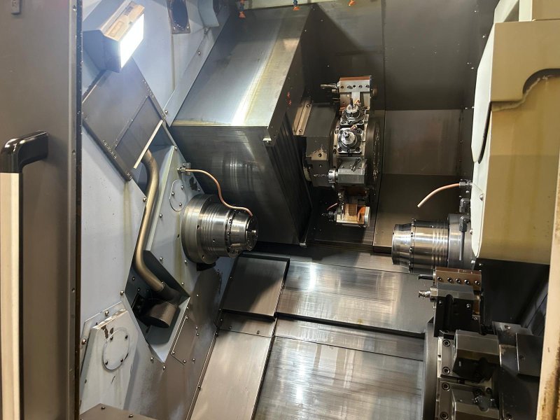 - USED - 8-AXIS TWIN-SPINDLE CNC LATHE WITH DOUBLE TURRET HEAD  DOOSAN - PUMA TT2100SYYB