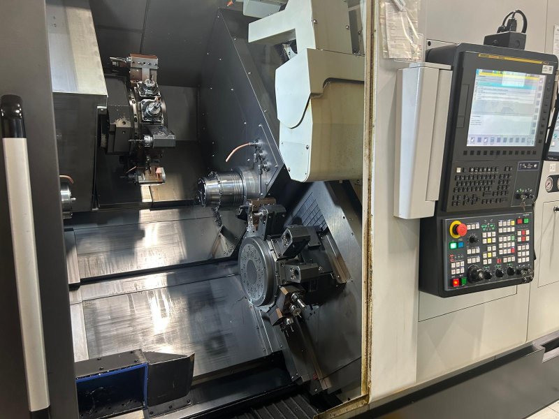- USED - 8-AXIS TWIN-SPINDLE CNC LATHE WITH DOUBLE TURRET HEAD  DOOSAN - PUMA TT2100SYYB